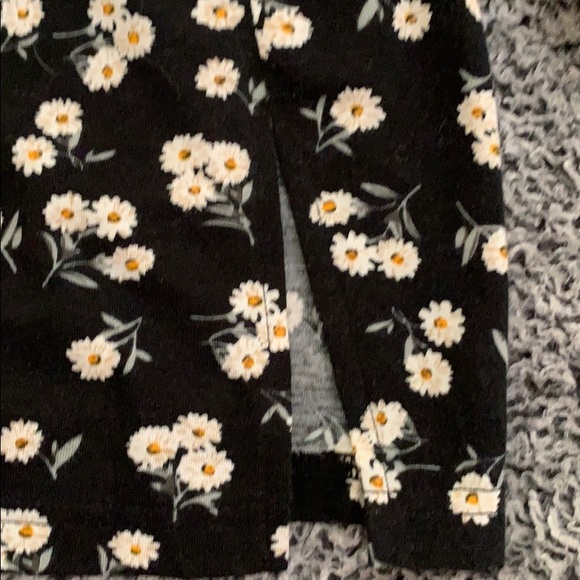 Shein mini skirt - Picture 2 of 2